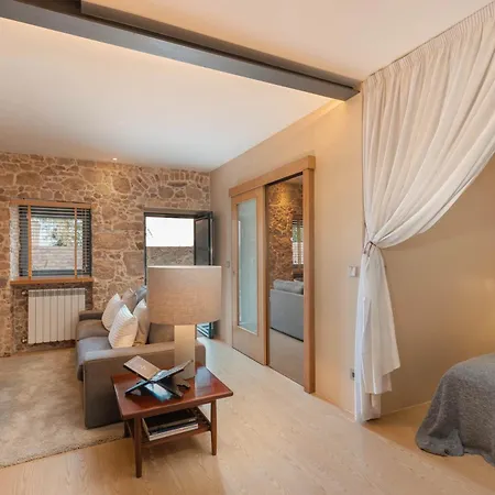 Confluentia H&a - Xiii Century Loft House Coimbra