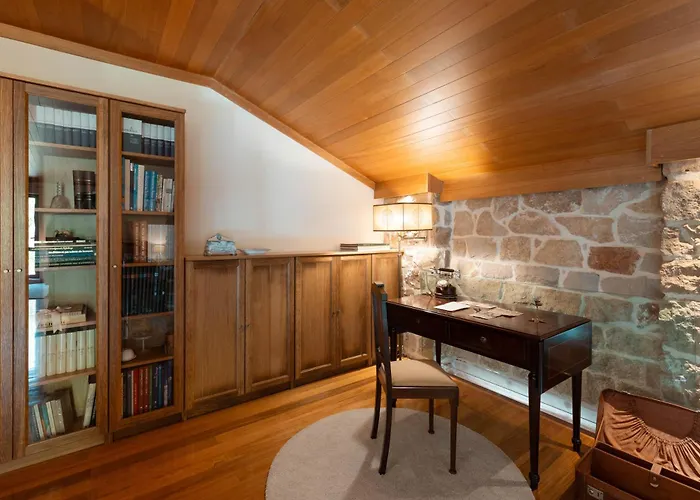 Confluentia H&a - Luxury Xiii Century Loft House Chalet