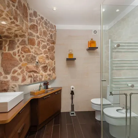 Confluentia H&a - Luxury Xiii Century Loft House * Coimbra