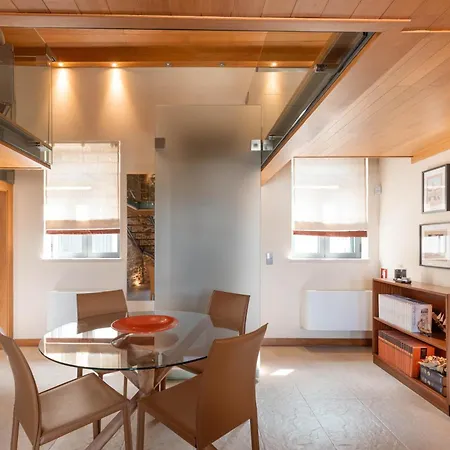 シャレー Confluentia H&a - Luxury Xiii Century Loft House *
